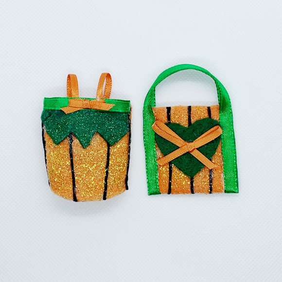 Pumpkin Costume Fits 6 Inch Doll - Picture 4 of 5